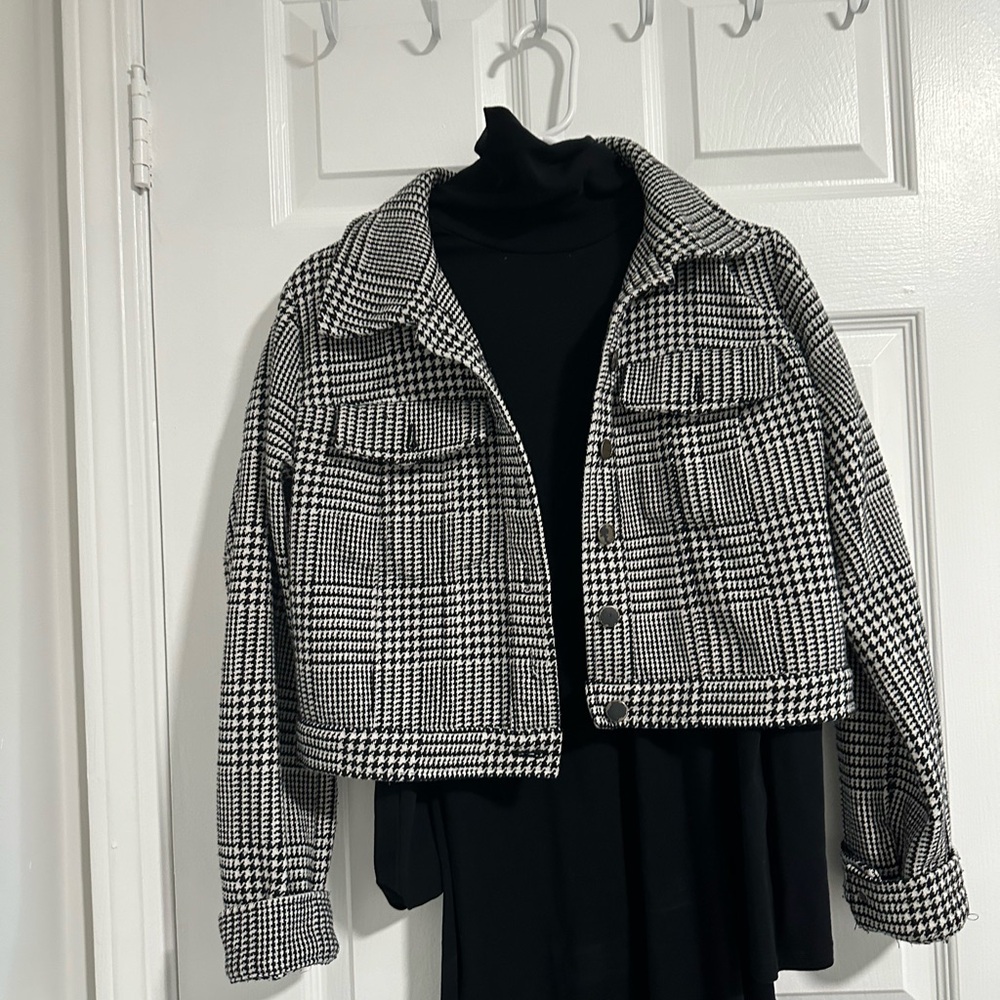 Jacket very very warm and fashionable